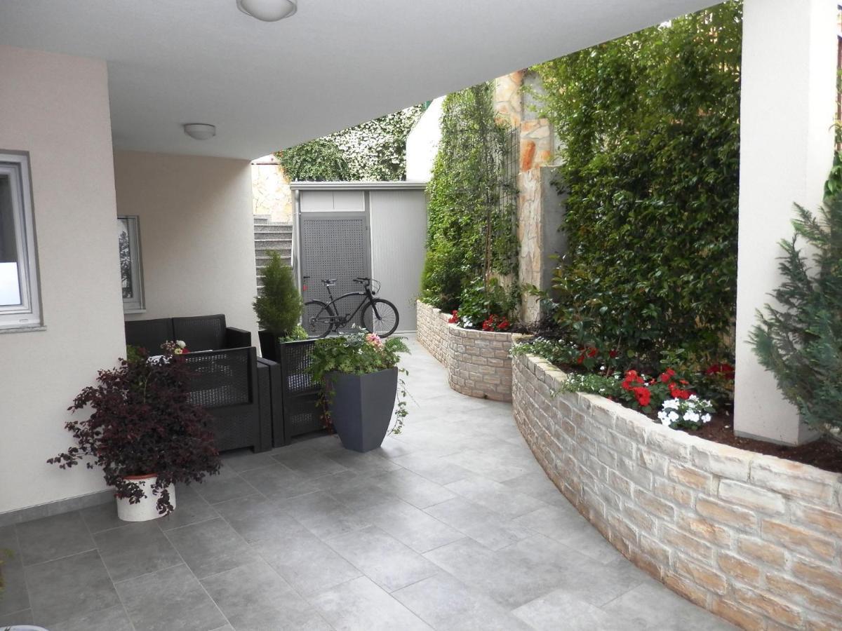 Melody Apartment Poreč Dış mekan fotoğraf